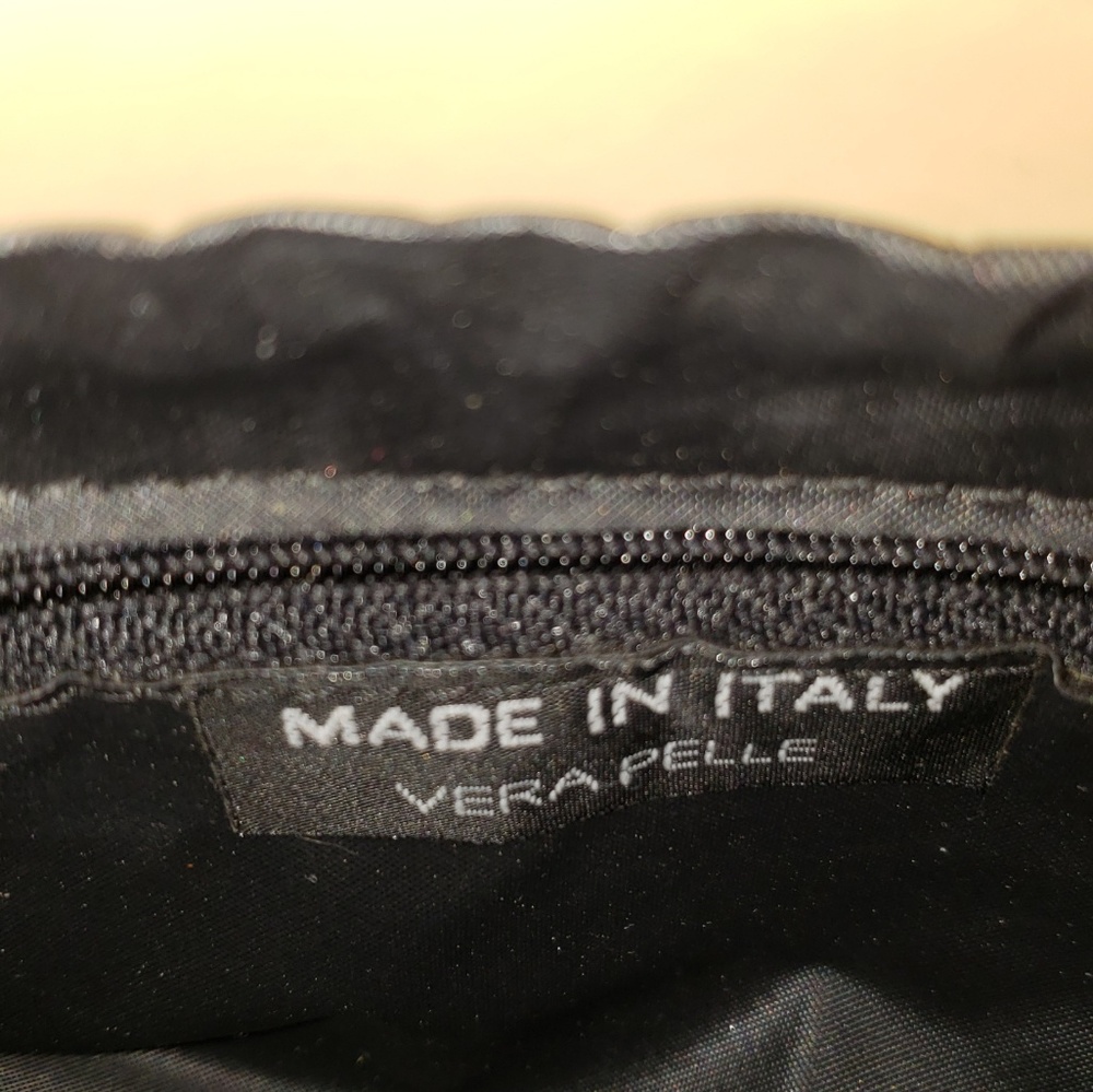Pocketbook - Picture 3 of 3